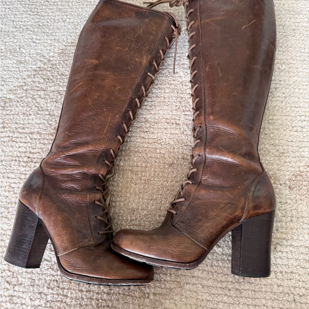 Frye Dark Brown knew high Leather Lace-Up Heeled Boots, size 10 - Picture 5 of 12